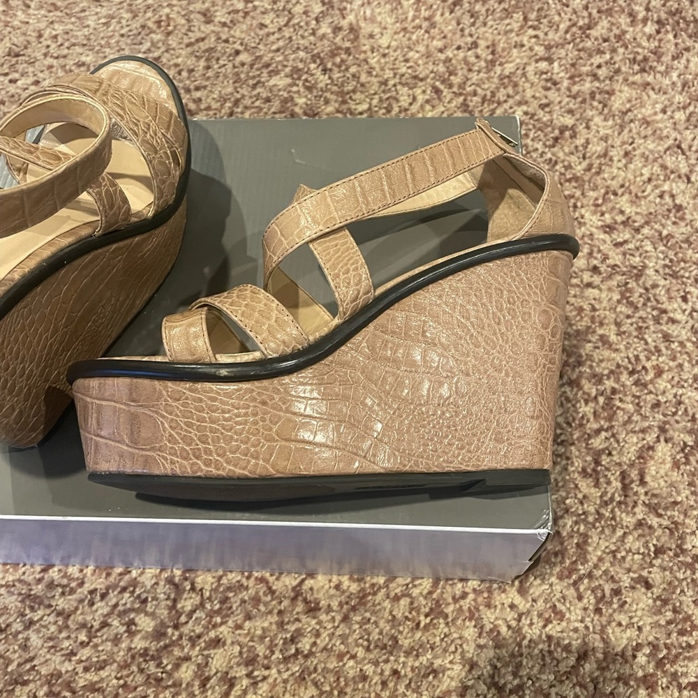 Talbots size 7 wedges brown - Picture 3 of 7
